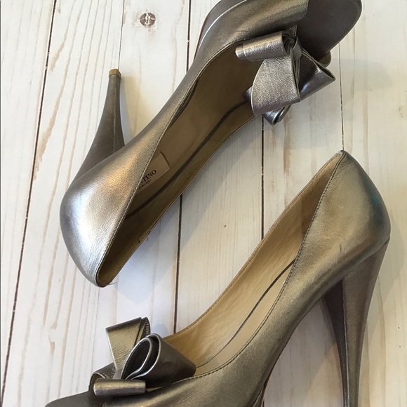 Valentino - Picture 3 of 3